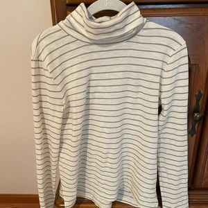 Madewell women’s turtleneck. Small. NWT